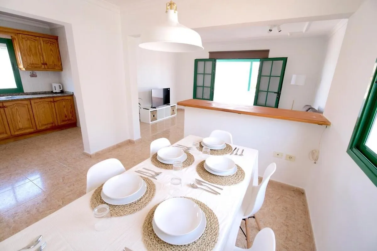 Tatil Evi Bayside Kalendra Rofe Un Retiro Escondido Junto Al Mar Villa Guatiza